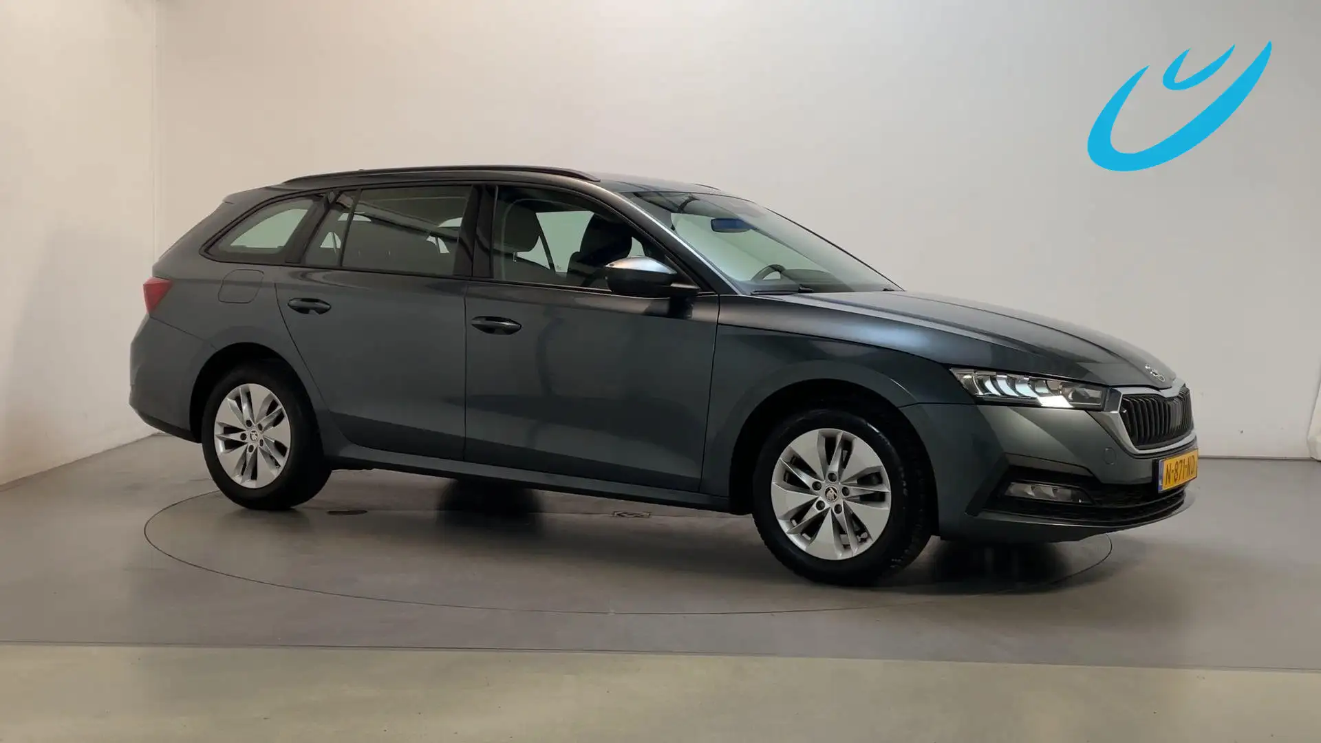 Skoda Octavia Combi 1.0 TSI Business Edition Navigatie Camera Ad Gris - 1