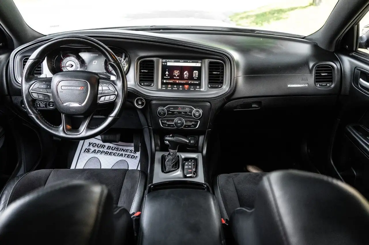 Dodge Charger снимка Dodge Charger