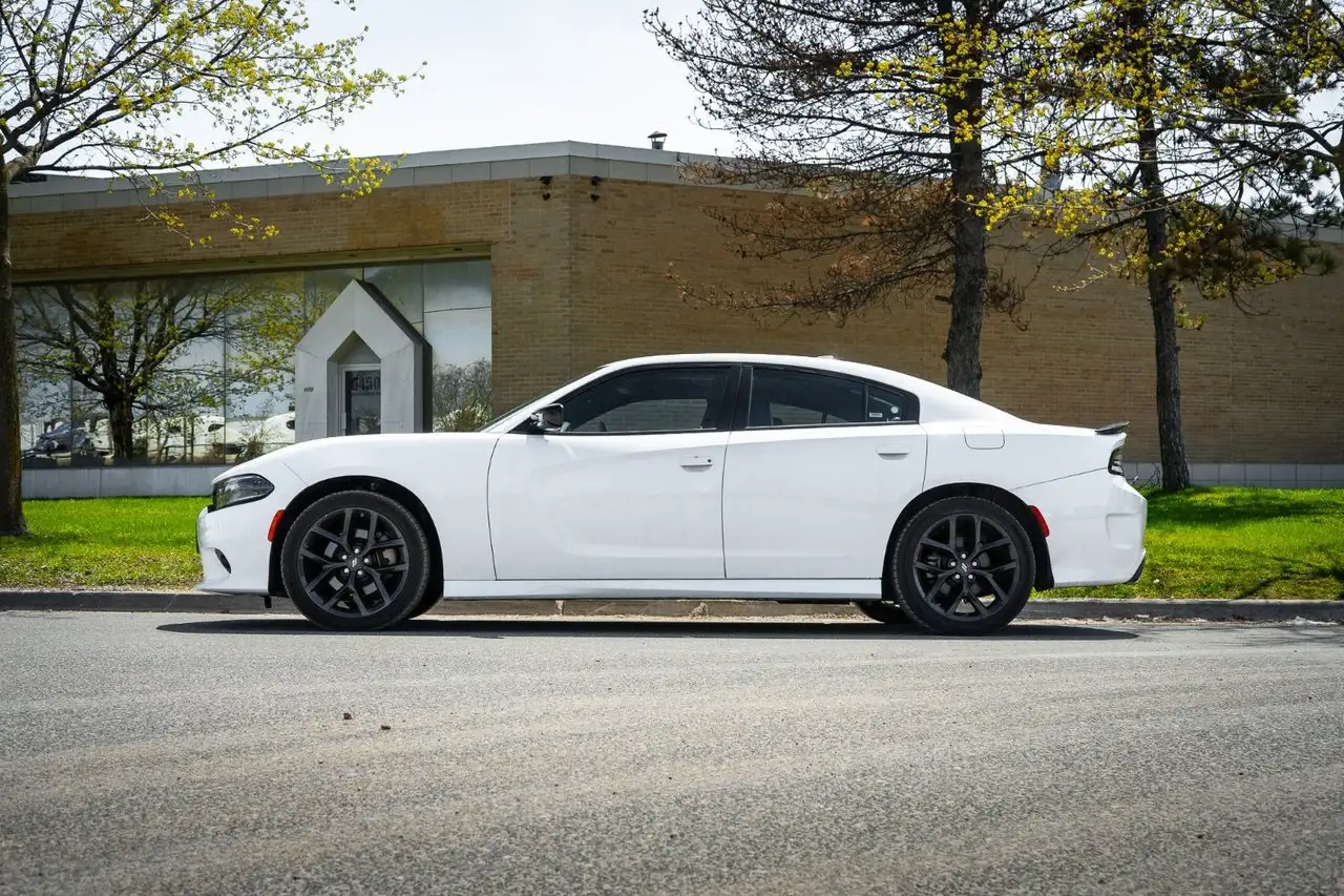 Dodge Charger снимка Dodge Charger