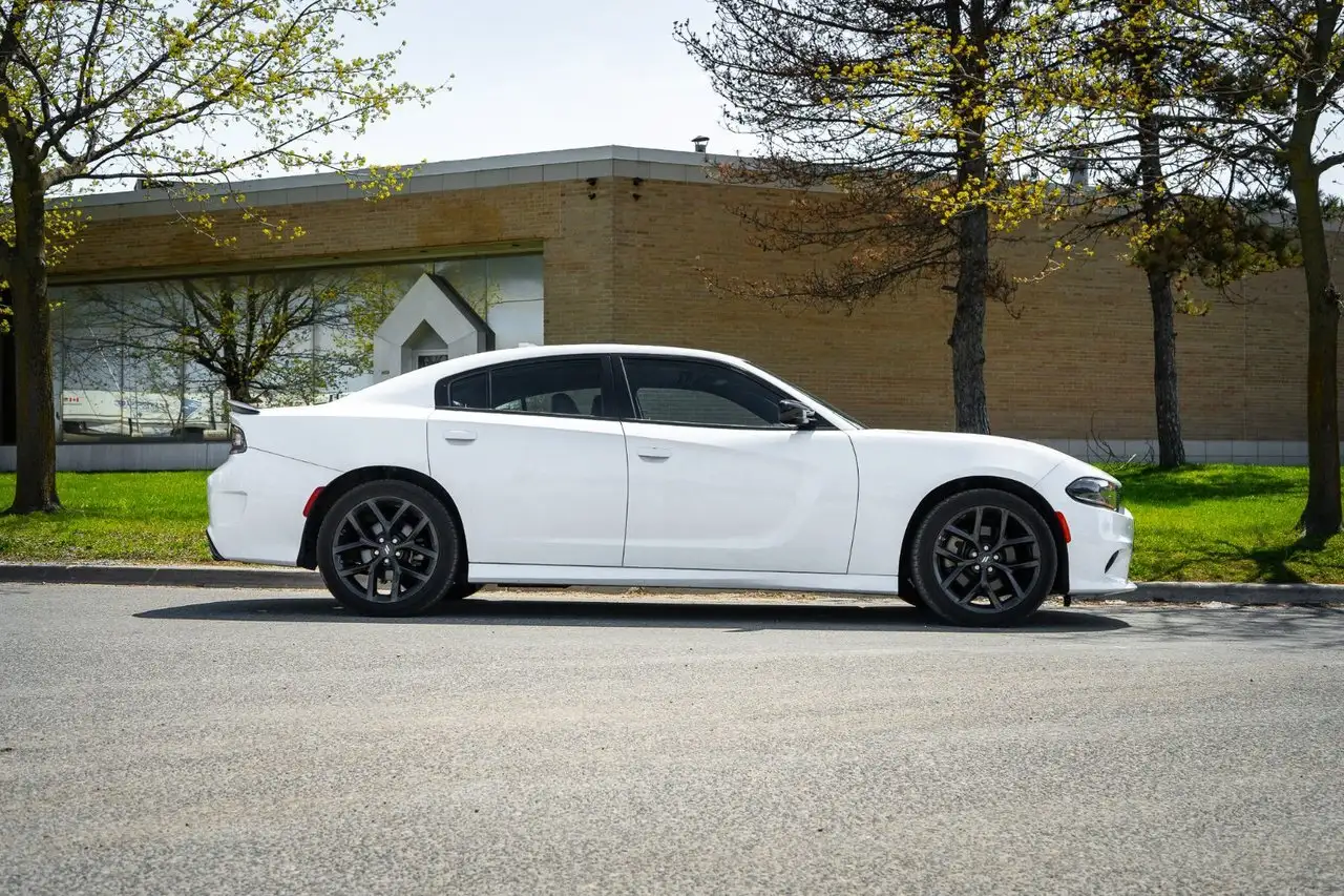 Dodge Charger снимка Dodge Charger