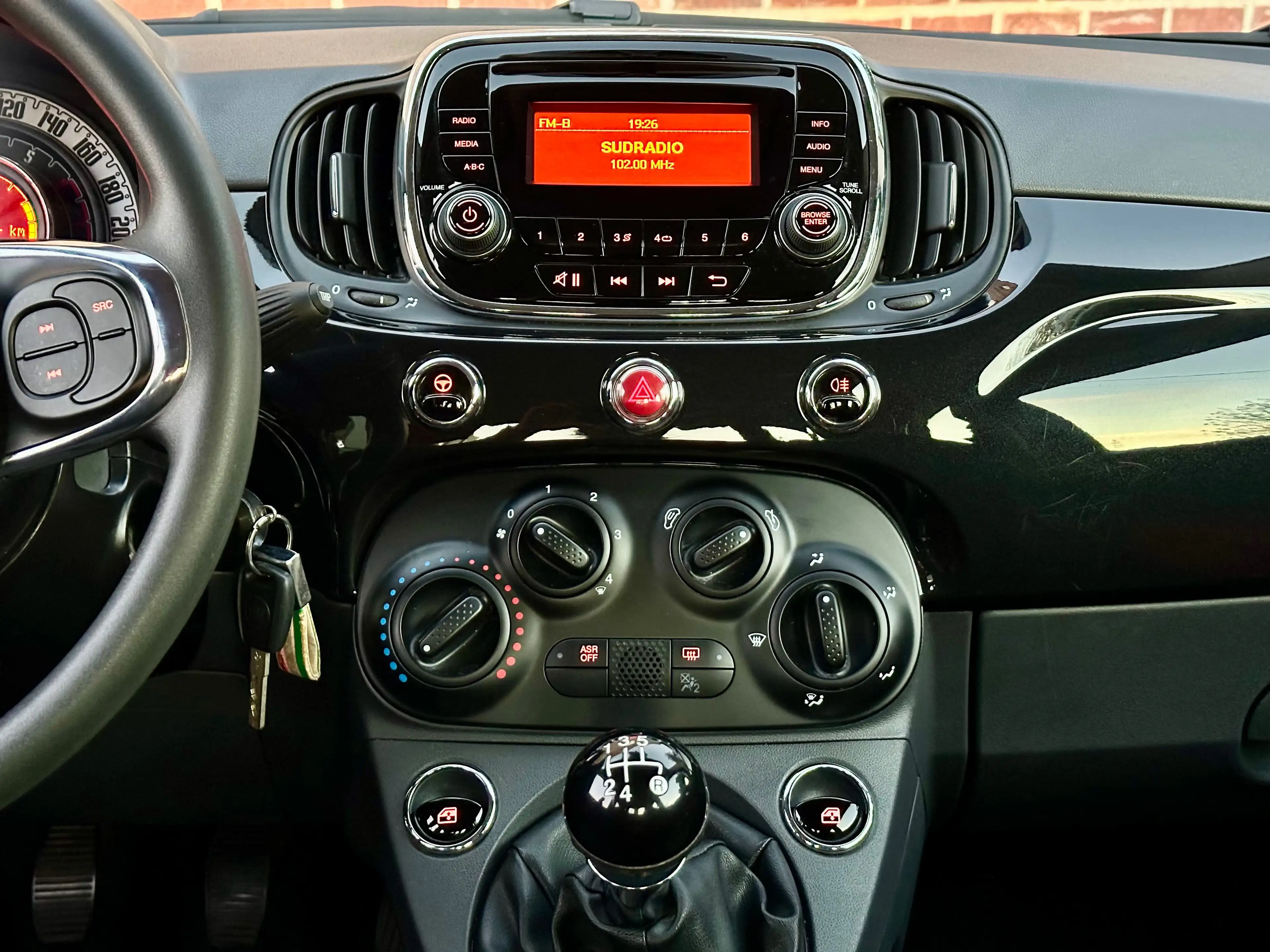 Fiat 500 1.2i euro6 * 1er-main* — photo 10