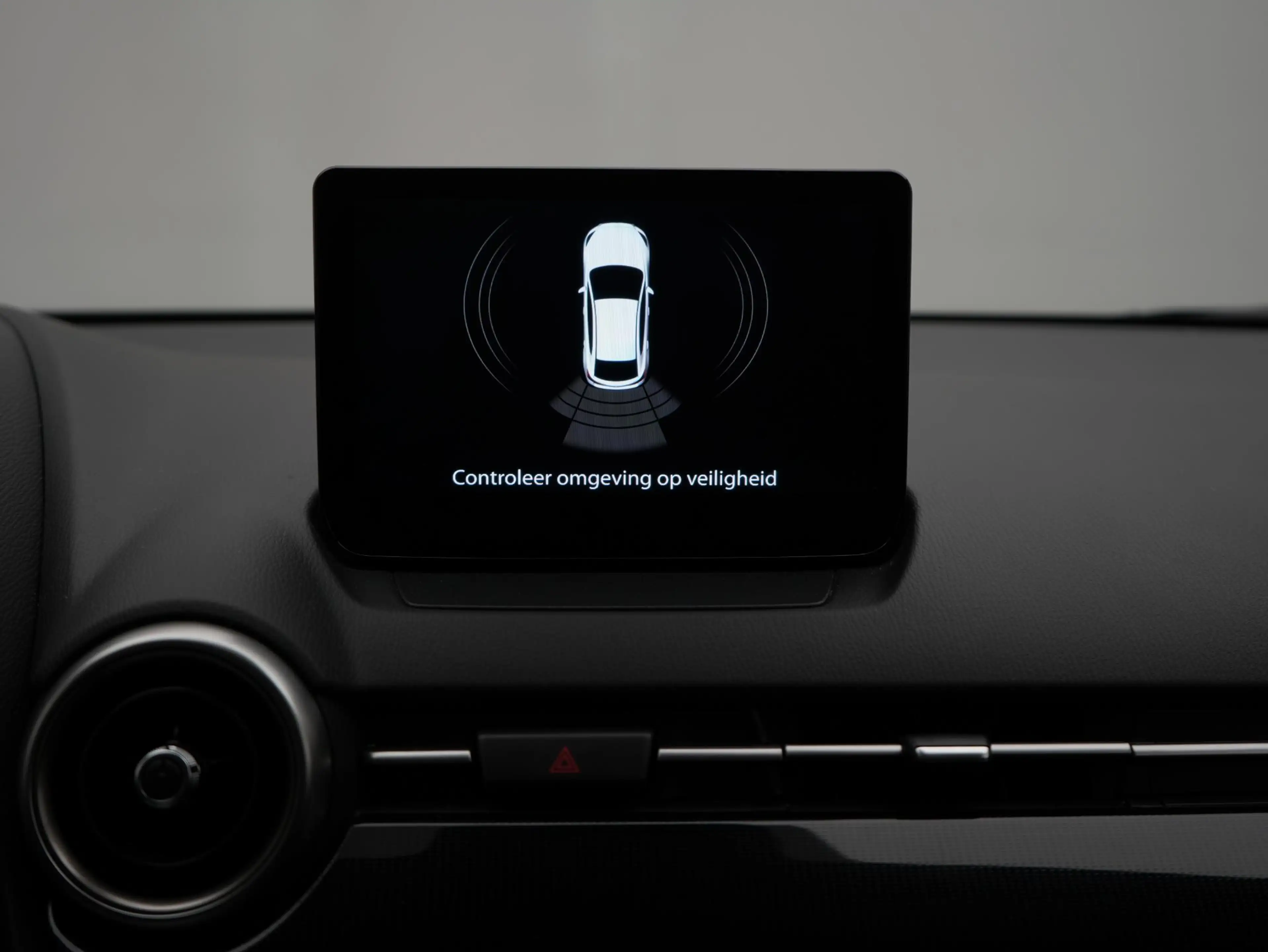 Mazda 2 1.5 Skyactiv-G Comfort met navigatie : dealer onde — photo 38