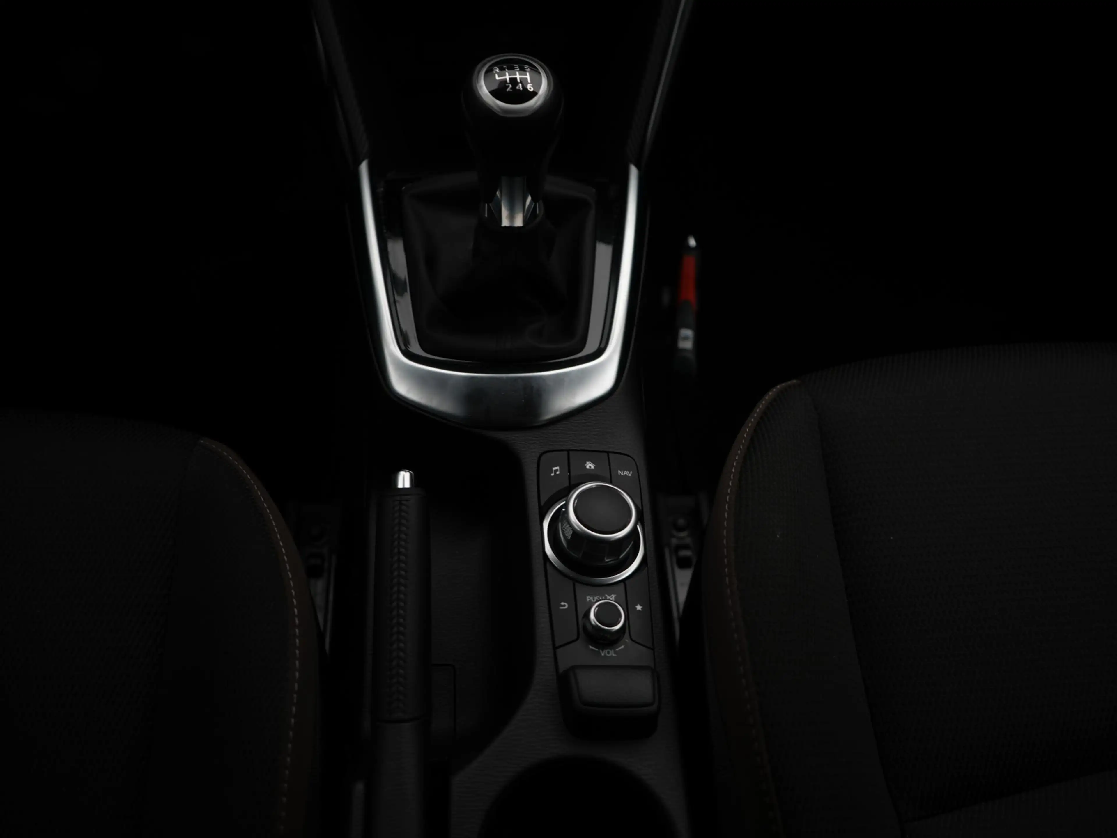 Mazda 2 1.5 Skyactiv-G Comfort met navigatie : dealer onde — photo 47