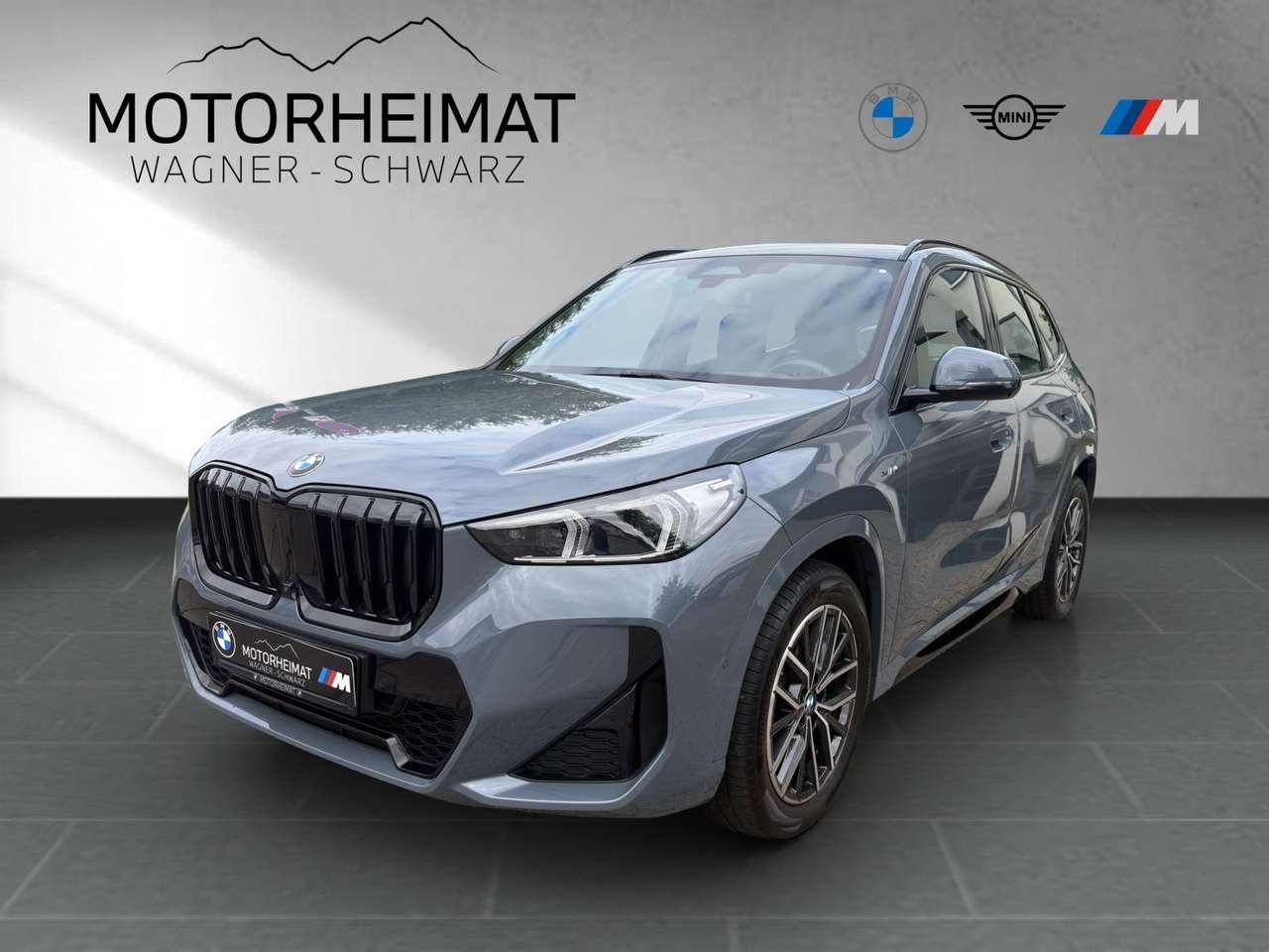 BMW X1 — BMW X1 xDrive23i M Sport Pano Aktivsitz ACC 360°HUD