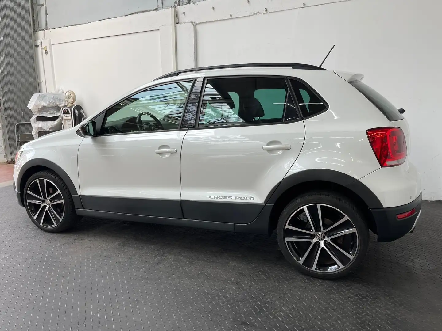 Volkswagen Polo CrossPolo Urban White Weiß - 2