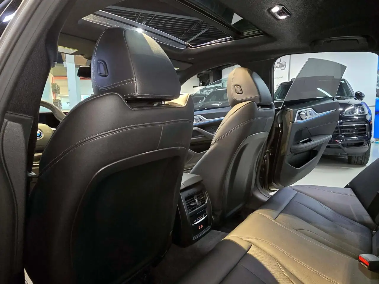BMW i4 fotografie BMW i4