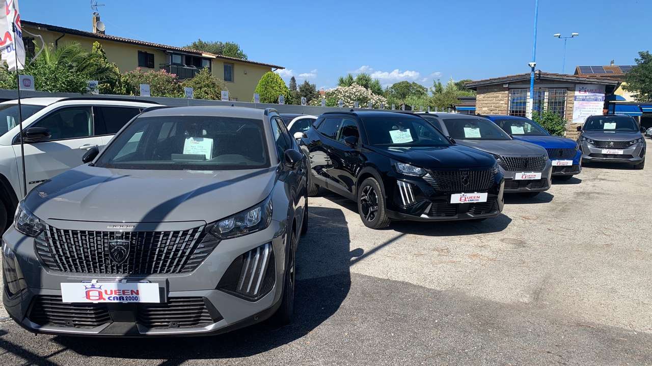Peugeot 2008 1.2cc 100cv Allure+Telecam Ant-Post PREZZO REALE