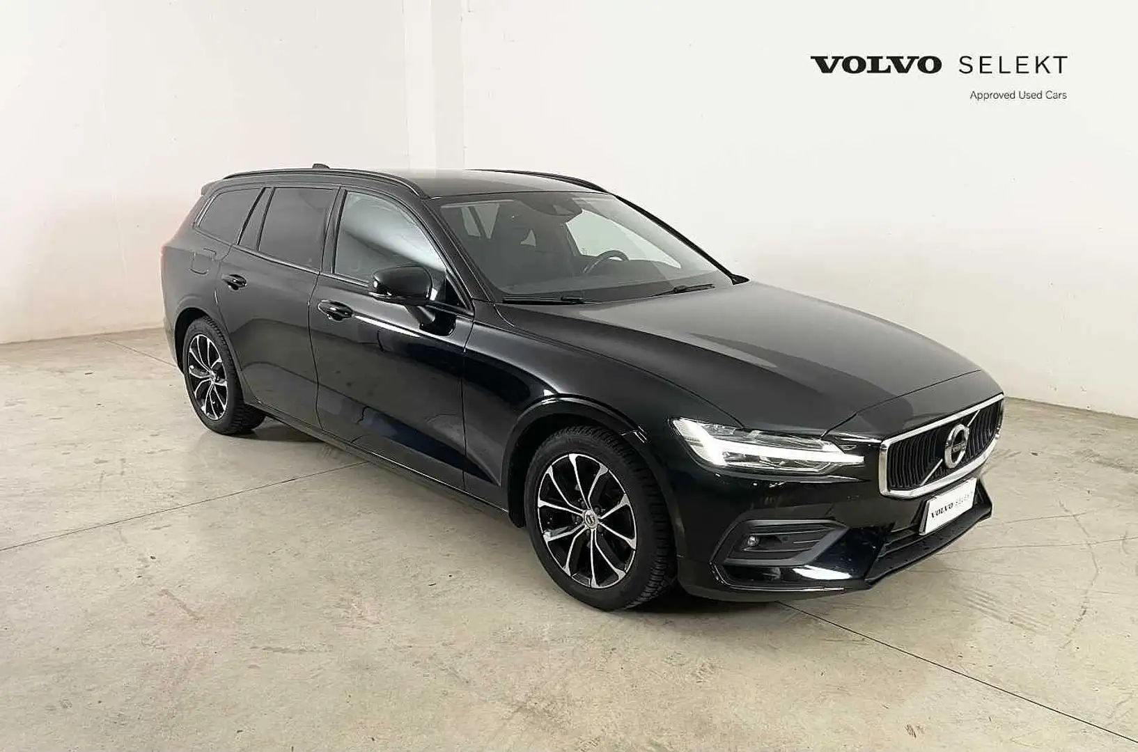 Volvo V60 D3 Business Geartronic Noir - 1