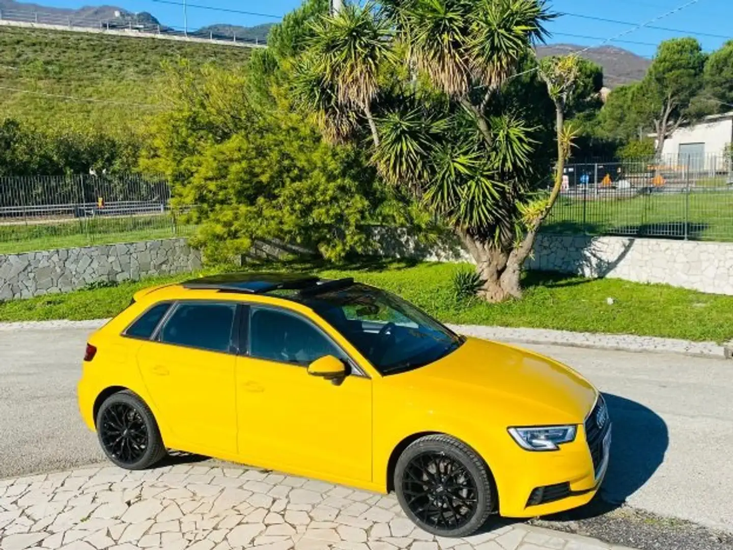 Audi A3 Sportback 30 1.6 tdi Sport 116cv UNICA IN ITALIA Geel - 1