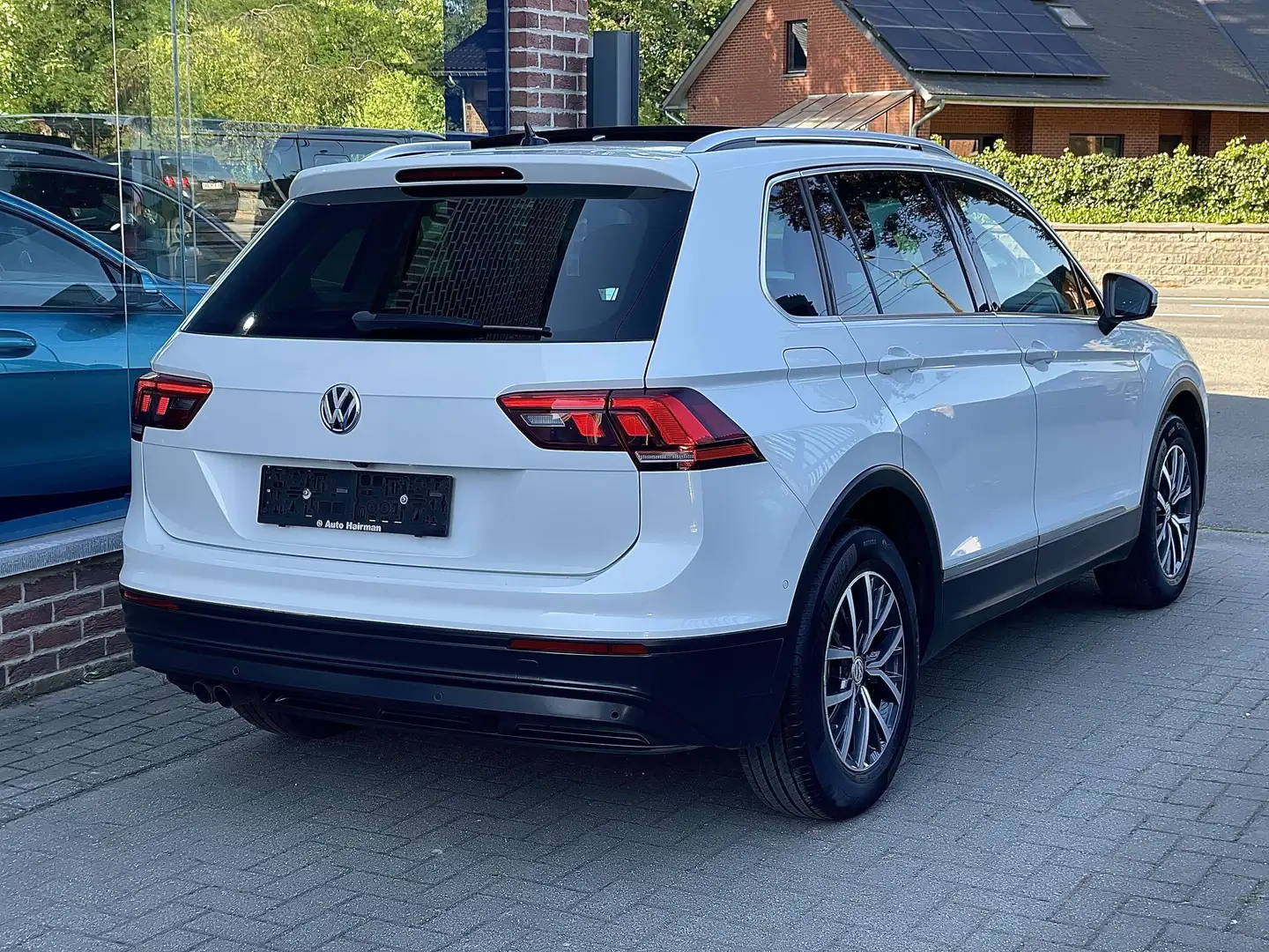 Volkswagen Tiguan 2.0 TDi SCR HIGHLINE ÉDITION *PANO *GPS *CARPLAY Weiß - 2