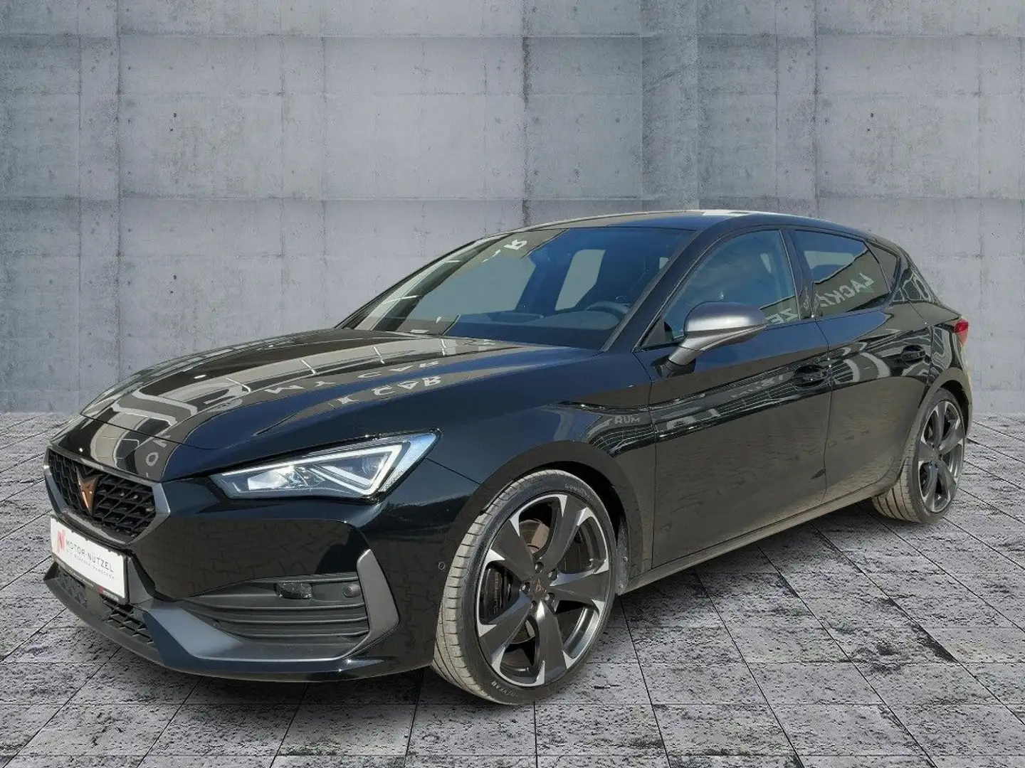 CUPRA Leon VZ 2.0 TSI DSG LED+NAVI+BEATS+ACC+KAMERA Schwarz - 2