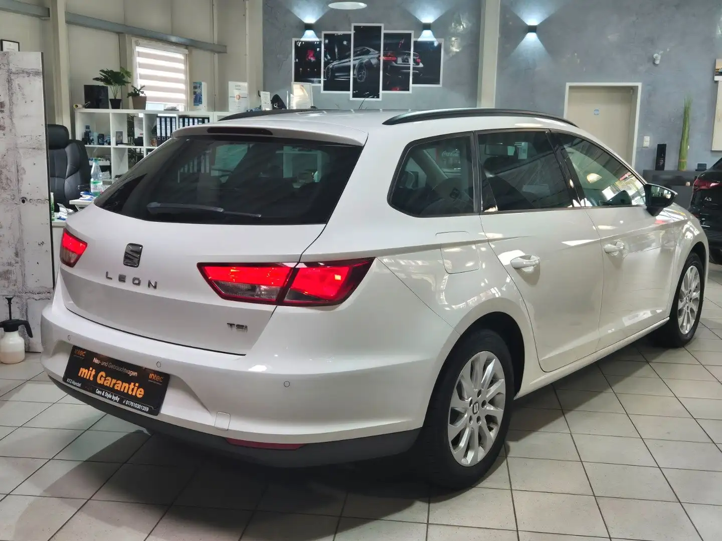SEAT Leon ST Style/SHZ/Navi/PDC/Tempomat/Gar./ Blanc - 2