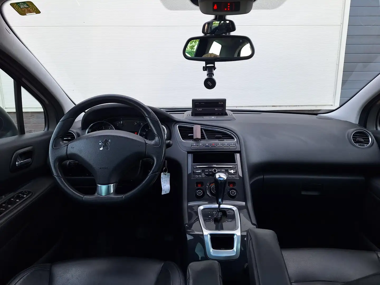 Peugeot 5008 | 1.6 THP Allure 5p. | Airco | Navi | Panorama dak Grijs - 2