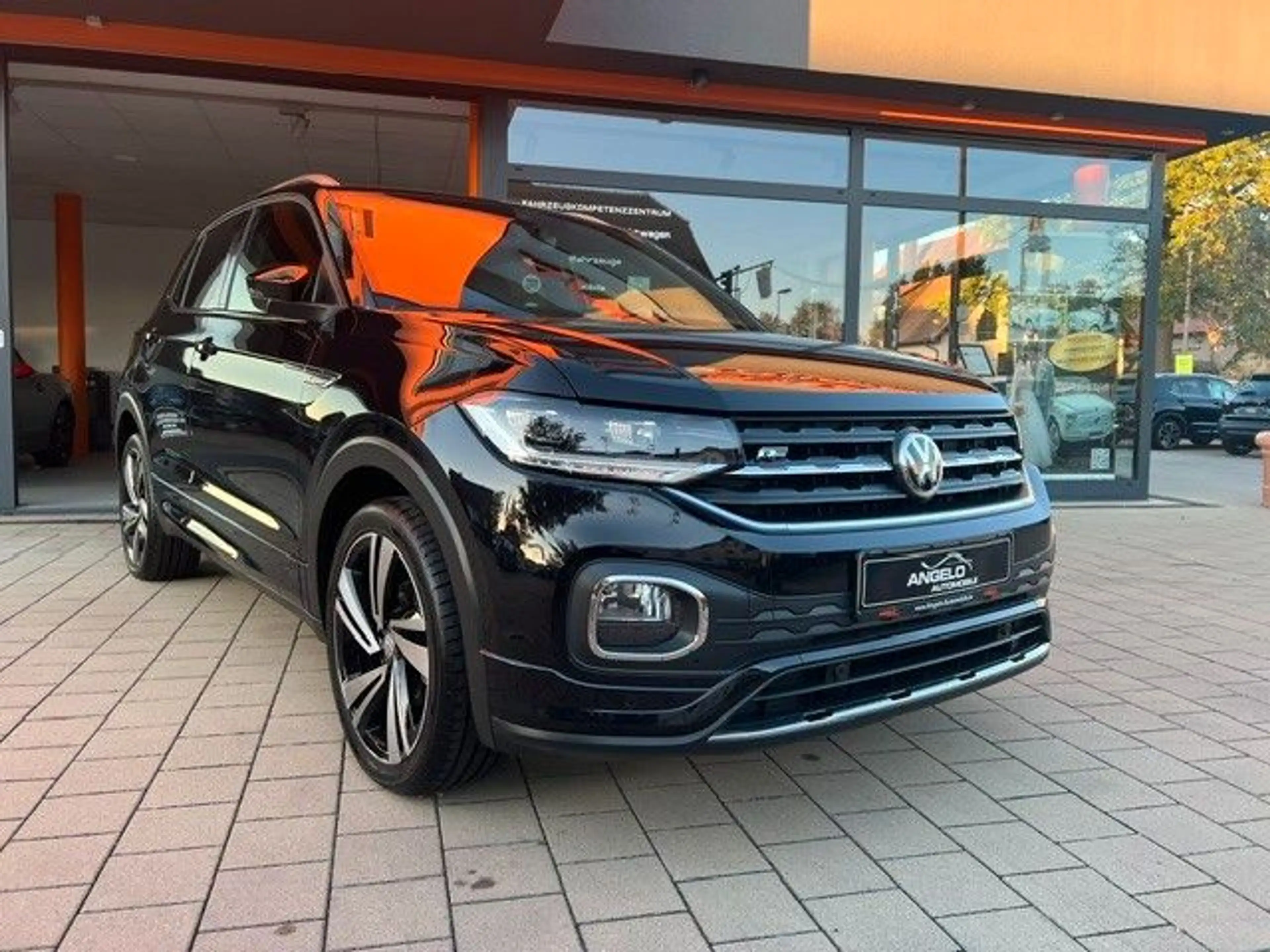 Volkswagen T-Cross 1,0 TSI Style R-Line *Navi*LED*ACC*Kame* — photo 5
