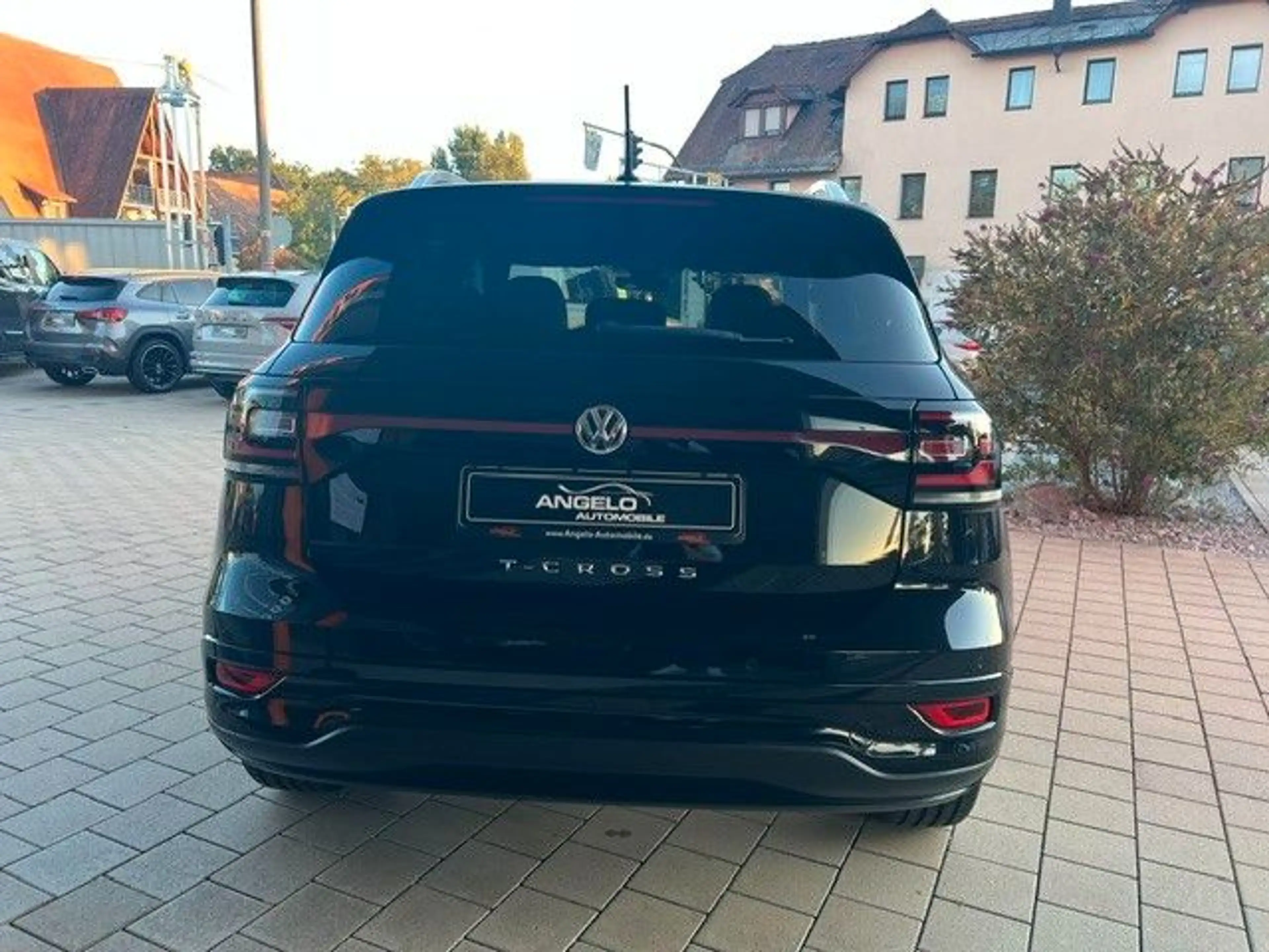 Volkswagen T-Cross 1,0 TSI Style R-Line *Navi*LED*ACC*Kame* — photo 12