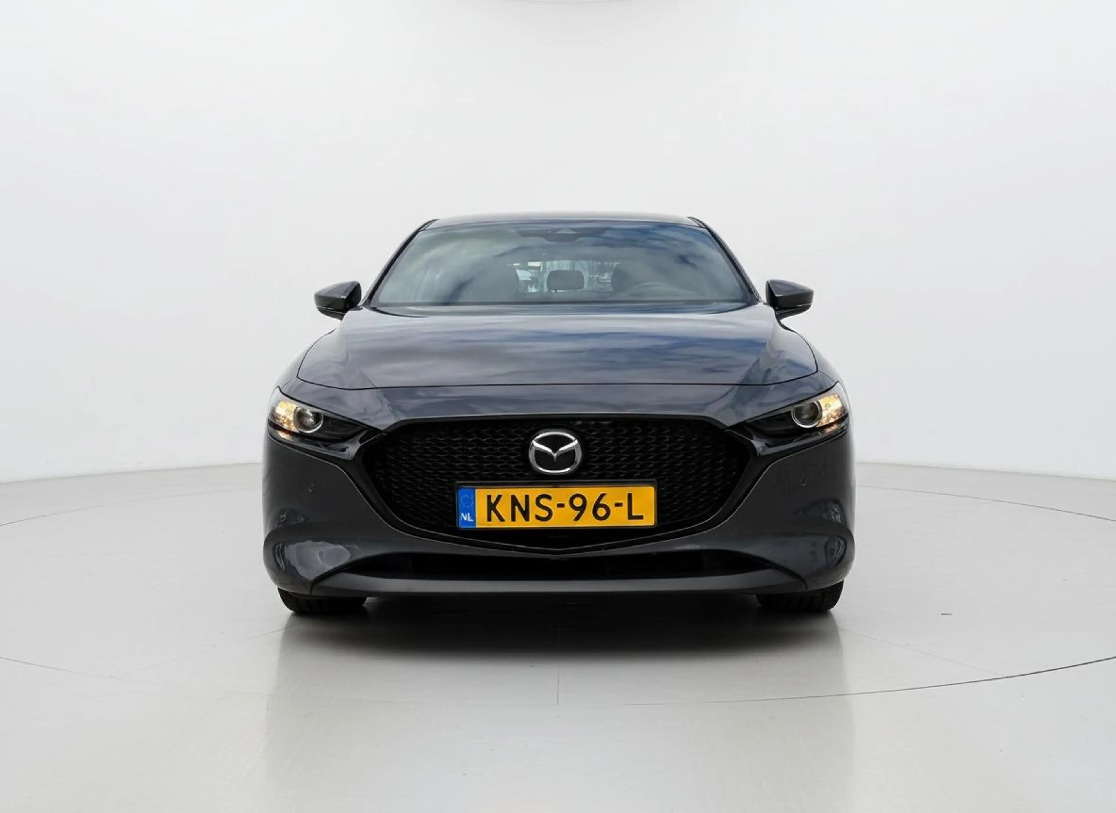 Mazda 3 2.0 e-SkyActiv-G M Hybrid 122 Camera — photo 6