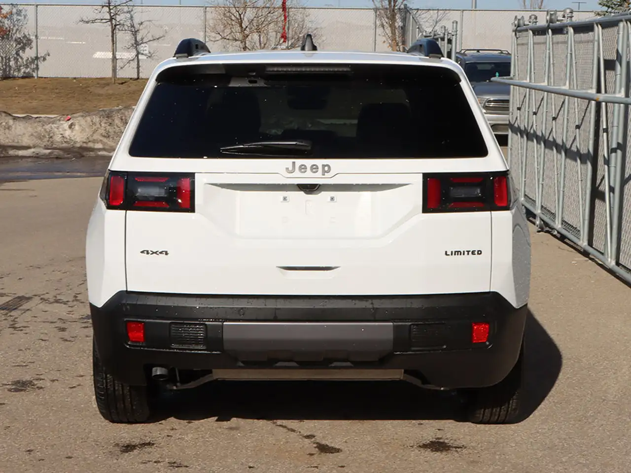 Jeep Cherokee снимка Jeep Cherokee