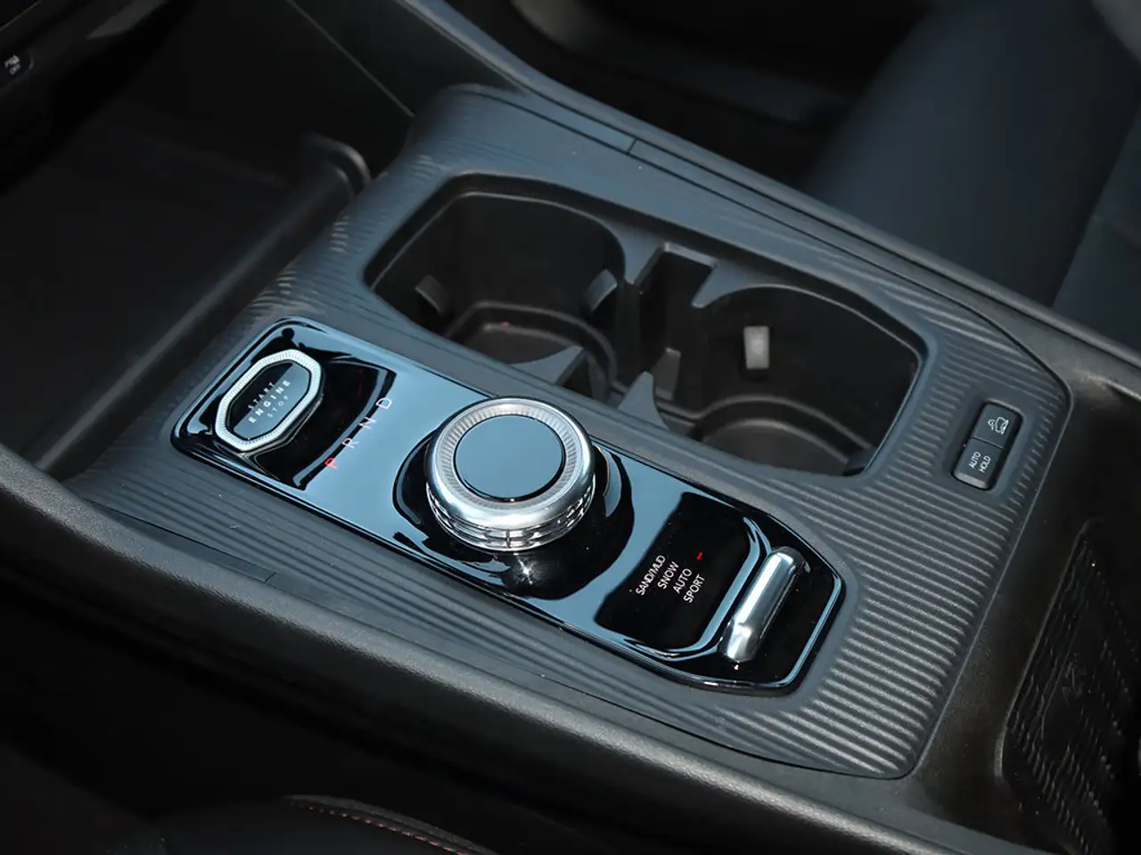 Jeep Cherokee снимка Jeep Cherokee