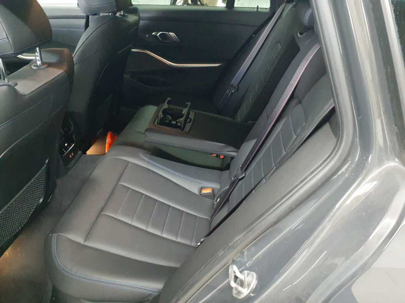 BMW 330 330d Touring Aut. M-SPORT NAVI LED PDC — photo 13
