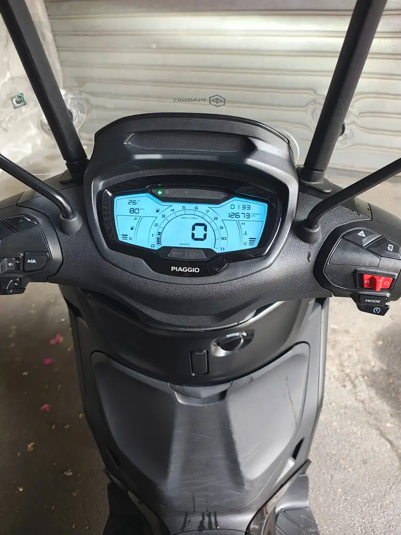 Piaggio Beverly 400 DeepBlack Nero - 1