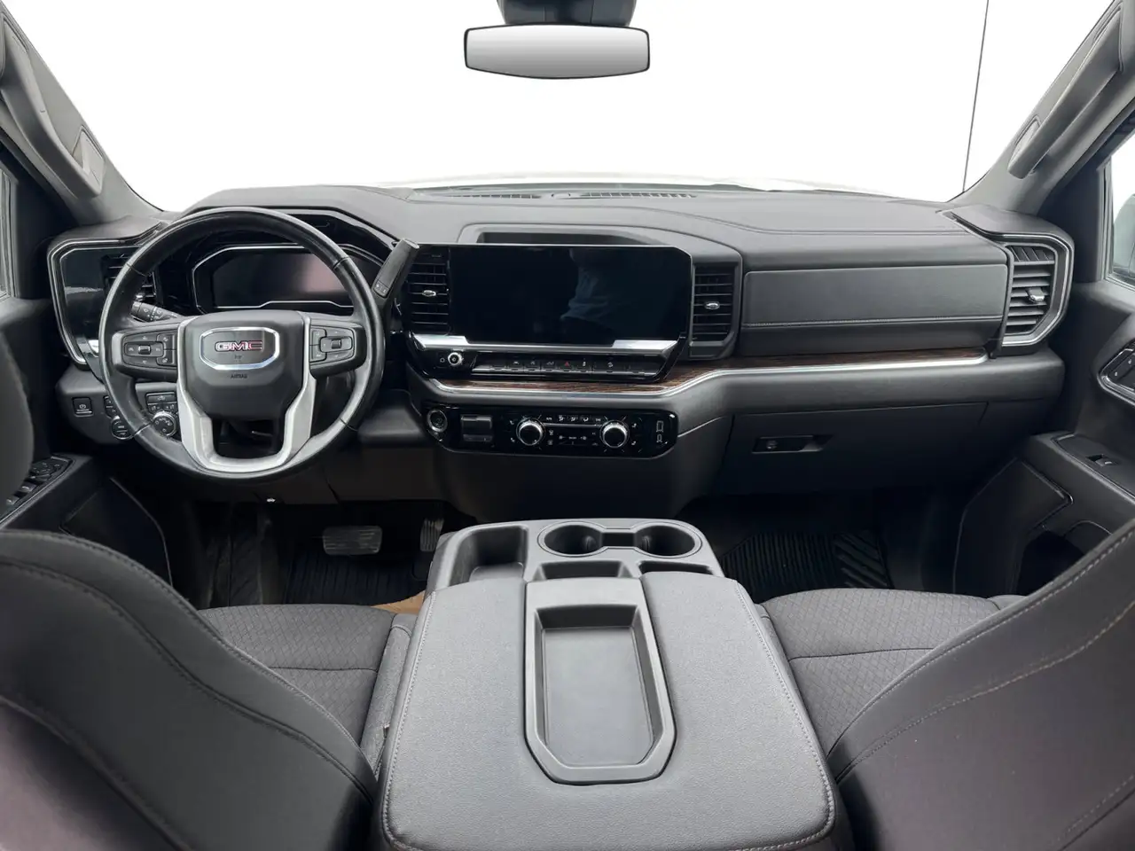 GMC Sierra 1500 снимка GMC Sierra 1500