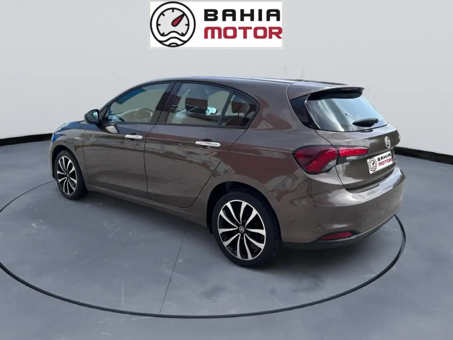 Fiat Tipo 1.4 Lounge Plus Бежевий - 1