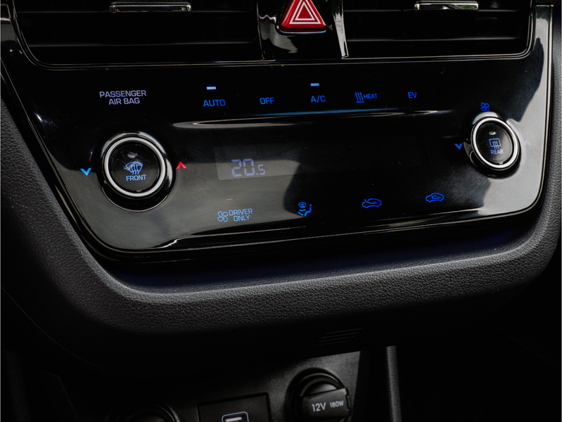 Hyundai IONIQ Premium EV 38 kWh Warmtepomp/ Trekhaak/ Lederen in — photo 28