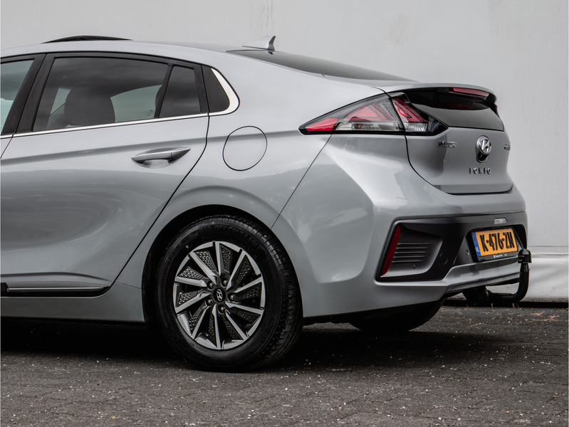 Hyundai IONIQ Premium EV 38 kWh Warmtepomp/ Trekhaak/ Lederen in — photo 29