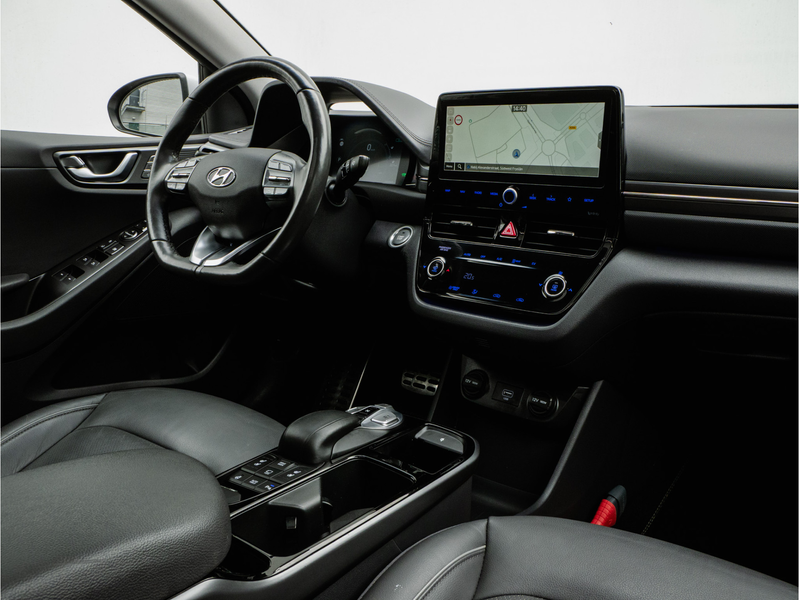 Hyundai IONIQ Premium EV 38 kWh Warmtepomp/ Trekhaak/ Lederen in — photo 3