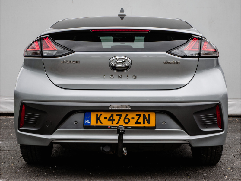 Hyundai IONIQ Premium EV 38 kWh Warmtepomp/ Trekhaak/ Lederen in — photo 9