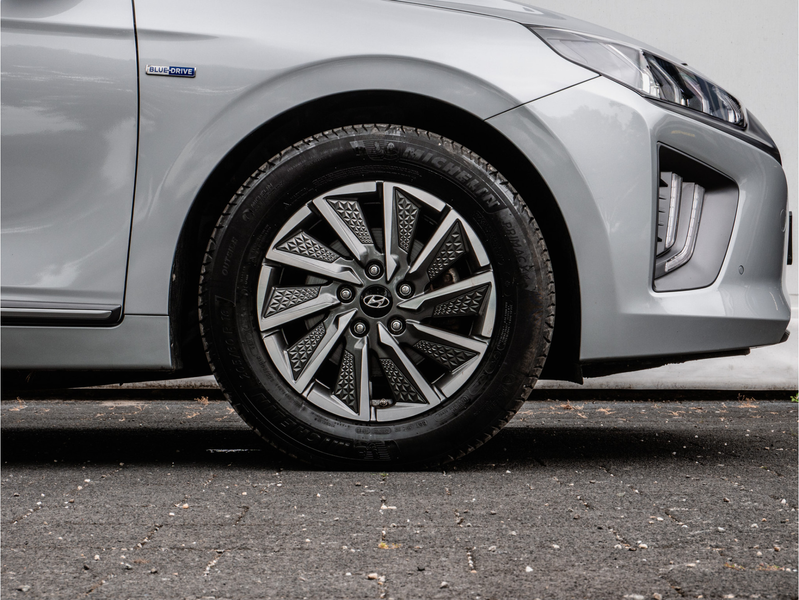 Hyundai IONIQ Premium EV 38 kWh Warmtepomp/ Trekhaak/ Lederen in — photo 41