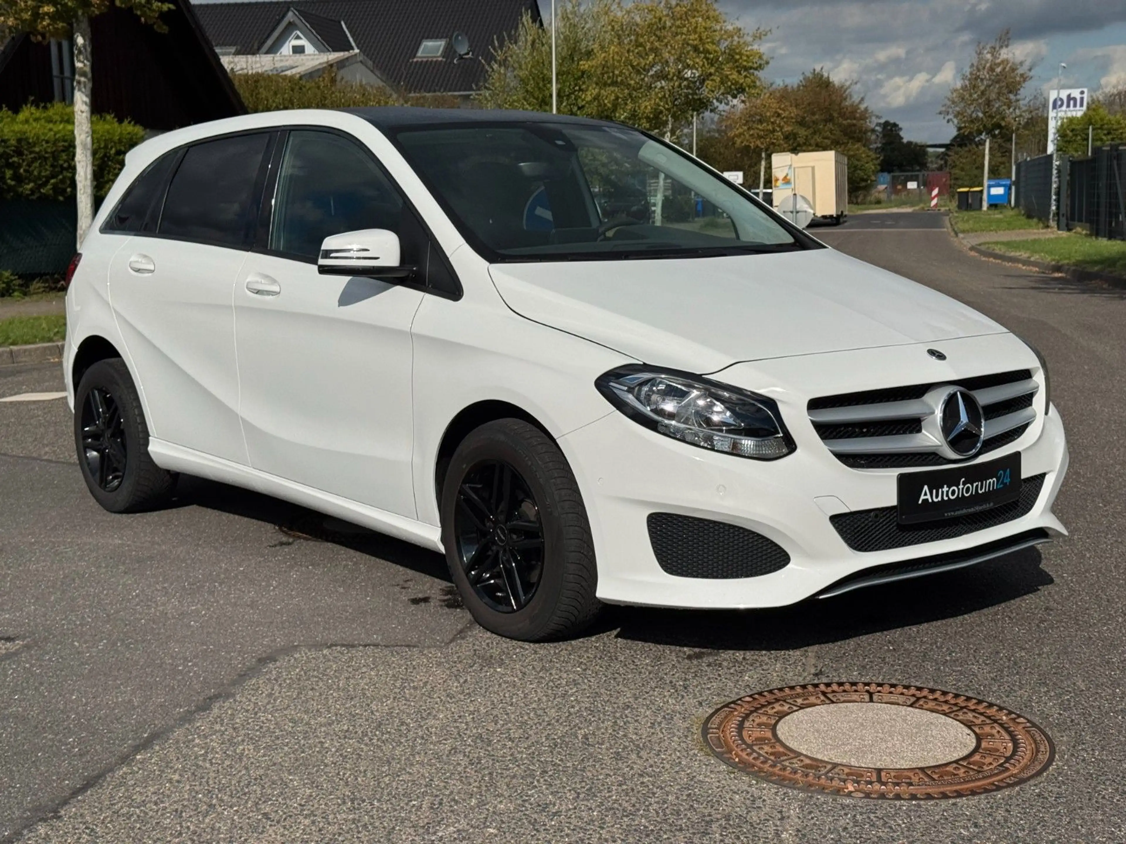Mercedes-Benz B 220 CDI / d *Autom.*PDC*Bluetooth*Tempomat* — photo 7