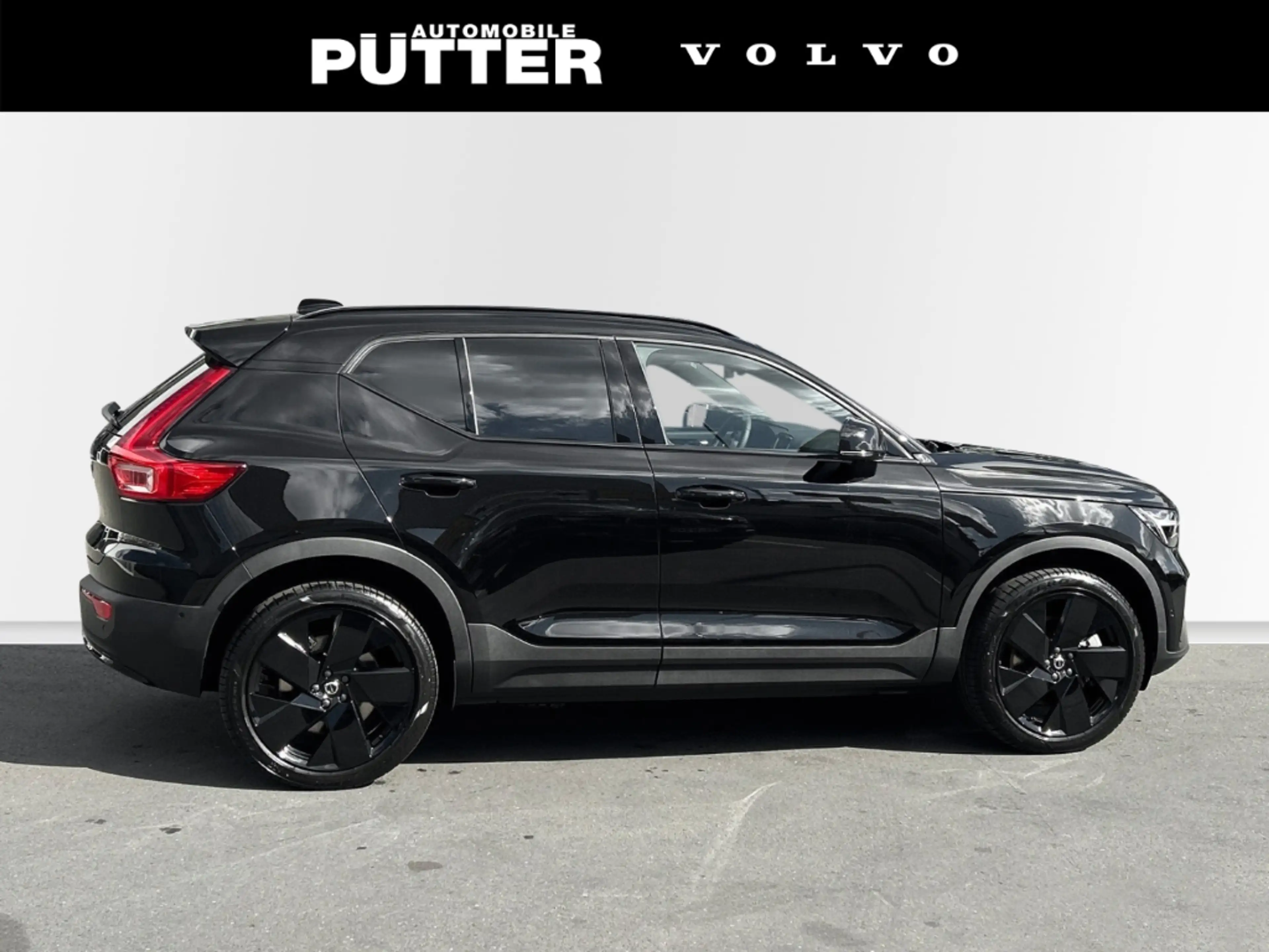 Volvo EX40 300 kW Twin Motor AWD Ultra Black Edition — photo 6