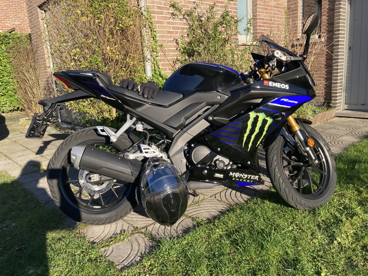 Yamaha YZF-R125 Monster Edition - 1