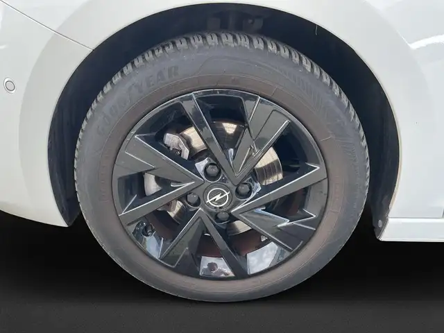 Opel Corsa view 8
