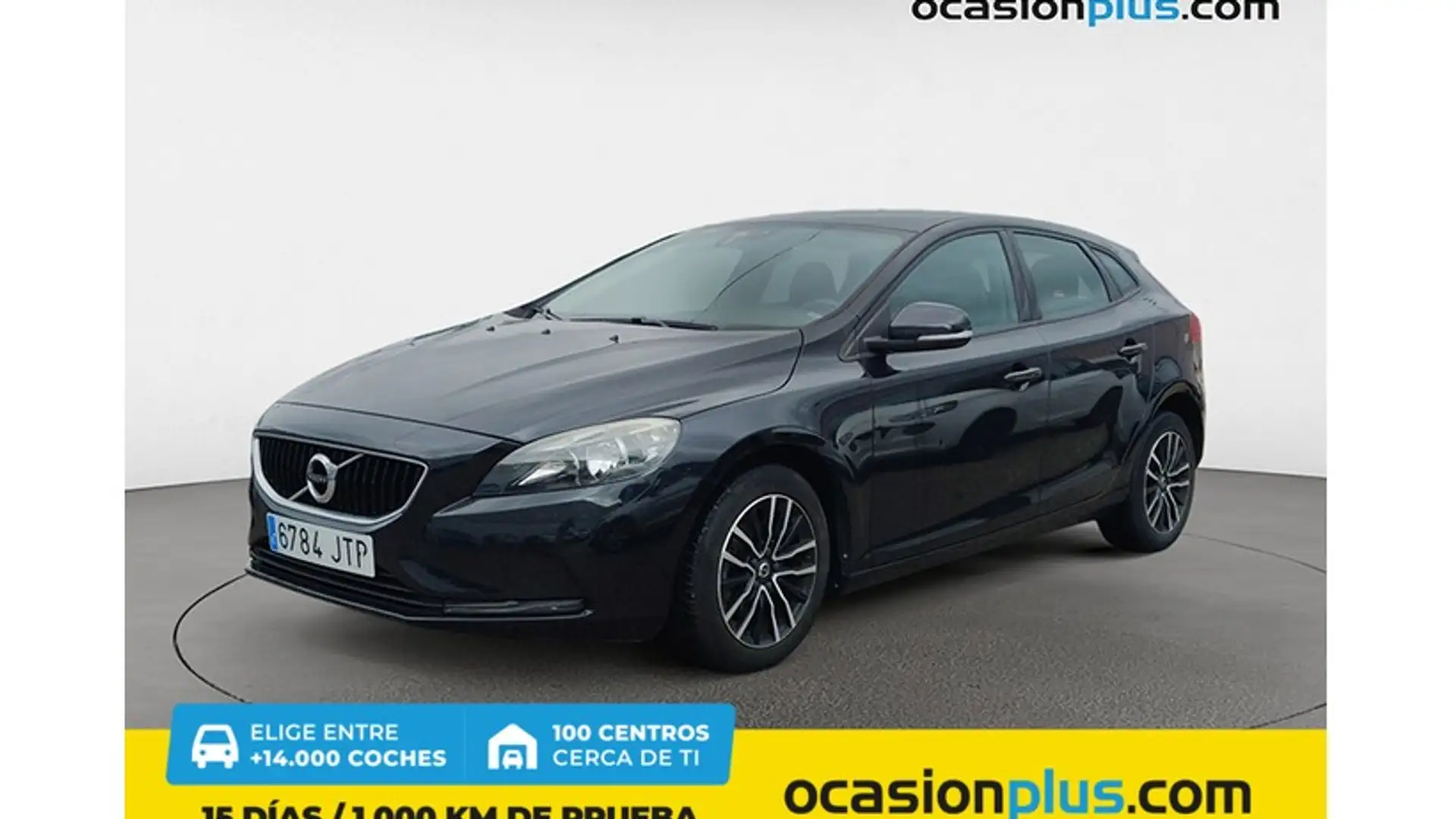 Volvo V40 D2 Momentum 120 Zwart - 1