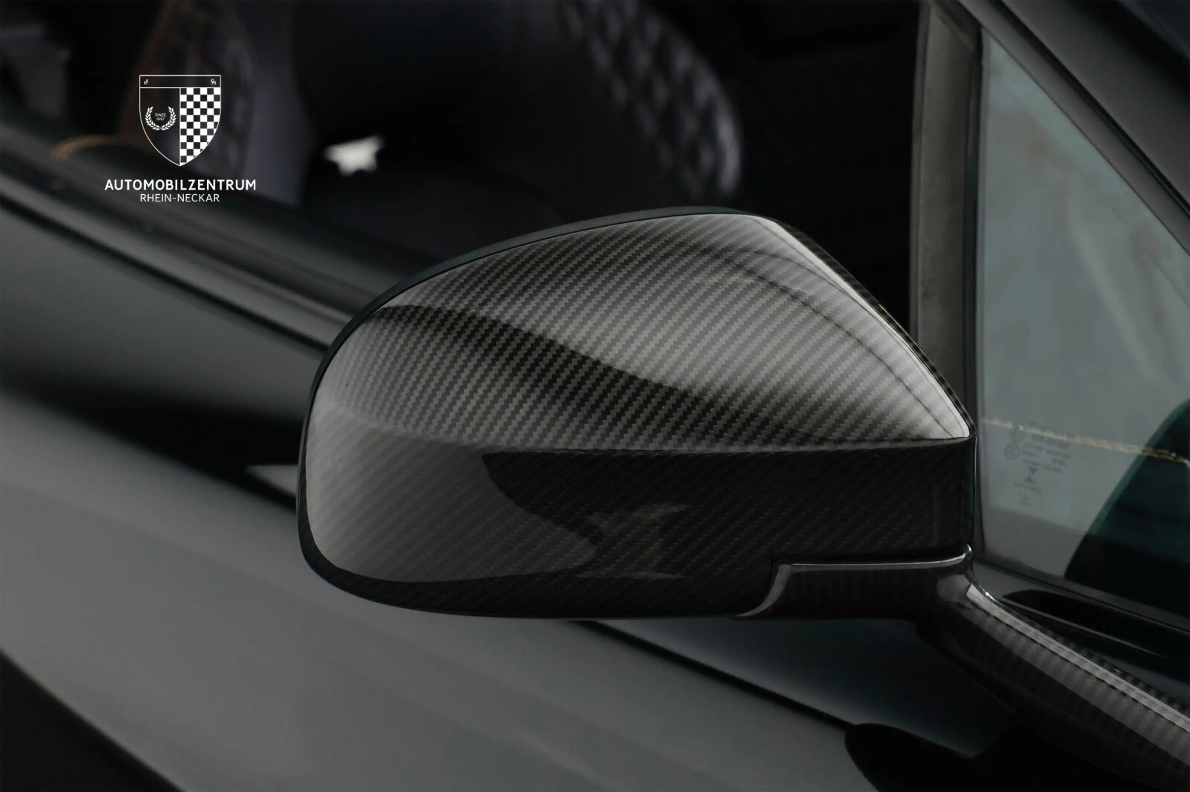 Aston Martin Vanquish Vanquish S Ultimate 1 of 175/Carbon/Bang&Olufsen — photo 14
