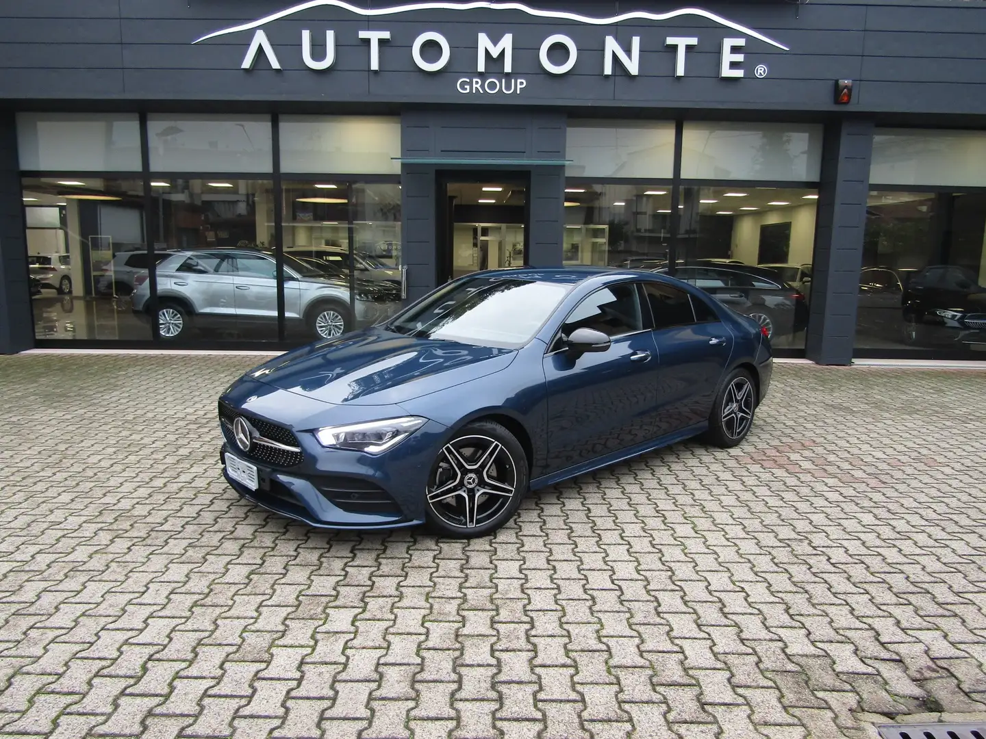 Mercedes-Benz CLA 200 PREMIUM AMG AUTO,BLIND SPOT,MULTIBEAM LED,KEYLESS Синій - 1