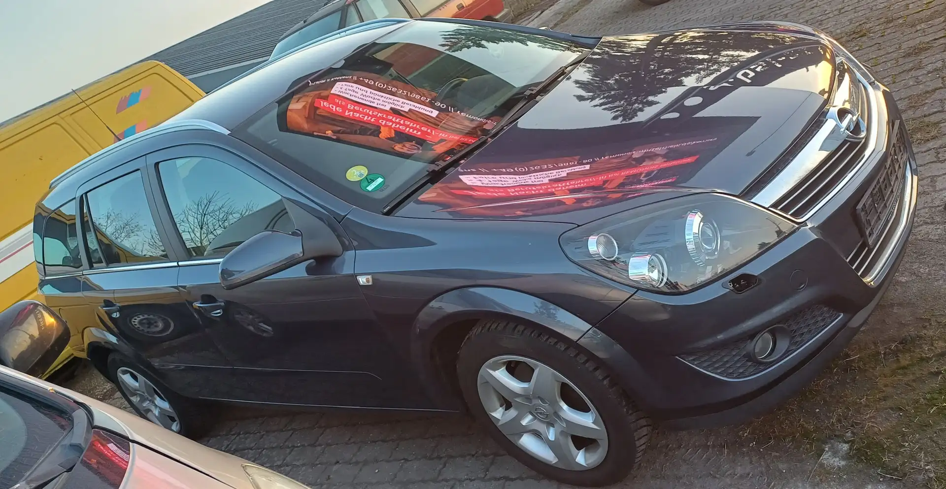 Opel Astra Astra Caravan 1.6 Xenon, Grau - 2