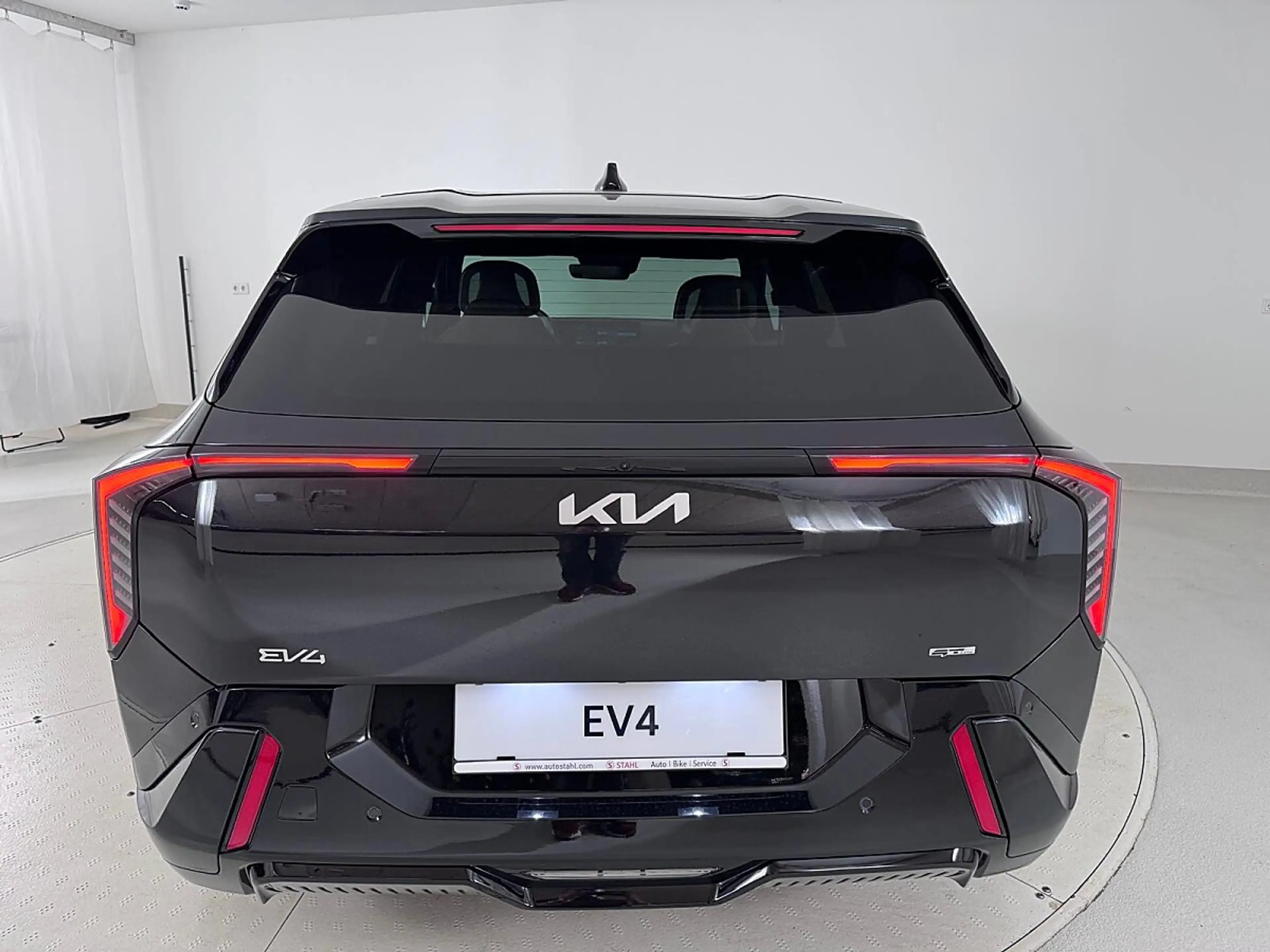 Kia EV4 HB/GT-LINE/81,4KWH/AT/FWD/204/MY26 AUTO STAHL W... — photo 7
