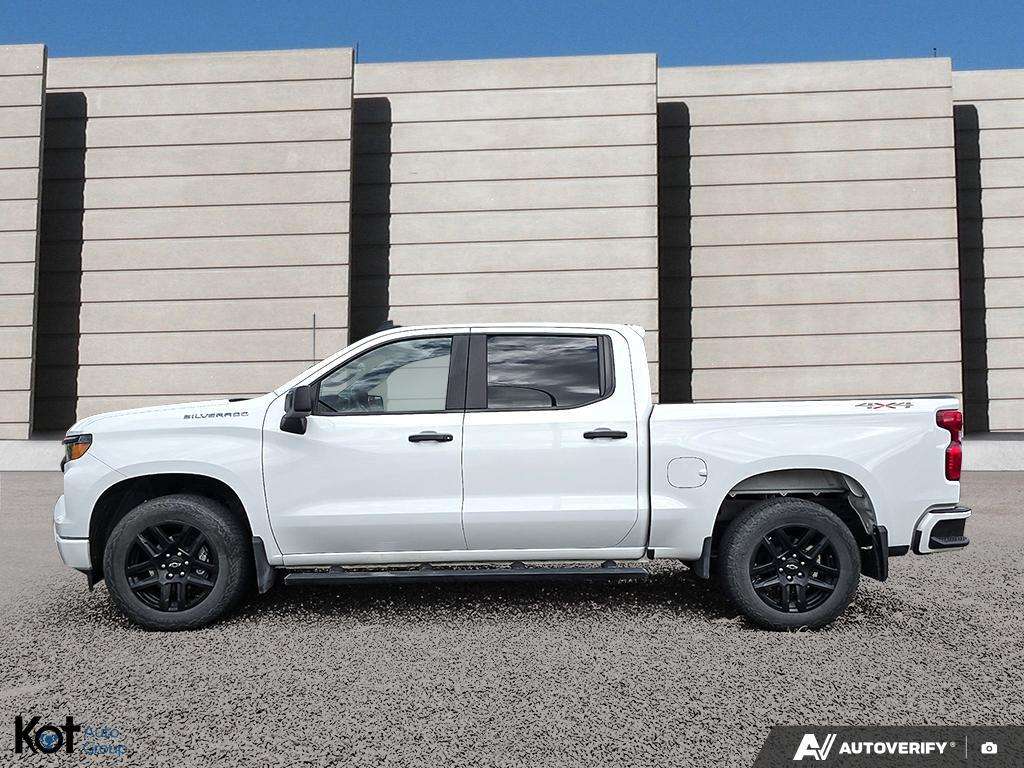 2024 Chevrolet Silverado 1500 Custom 4WD, One Owner, Clean Carfax, Lane Assist, — снимка 1