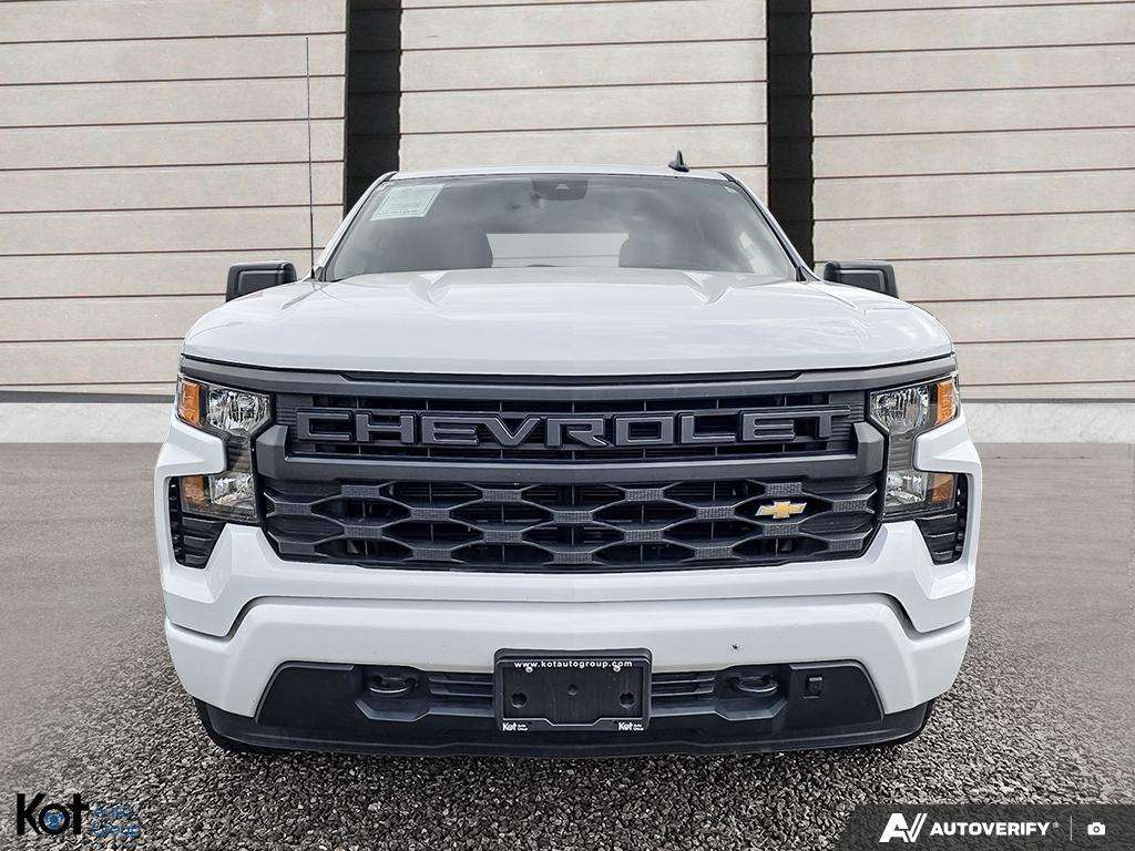 2024 Chevrolet Silverado 1500 Custom 4WD, One Owner, Clean Carfax, Lane Assist, — снимка 1