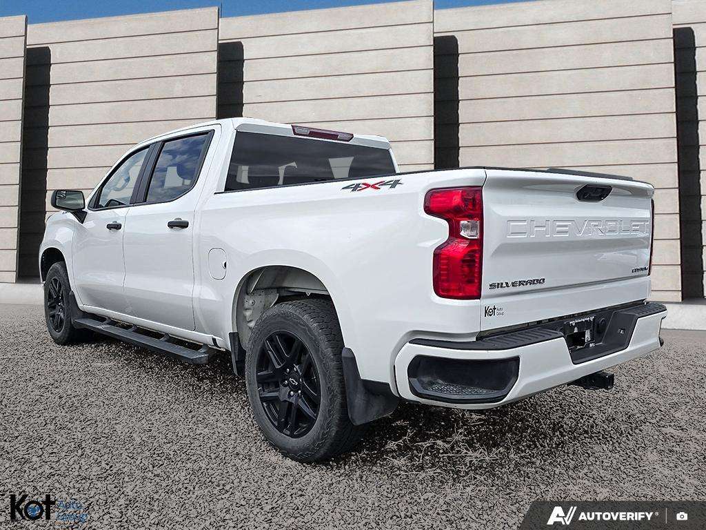 2024 Chevrolet Silverado 1500 Custom 4WD, One Owner, Clean Carfax, Lane Assist, — снимка 1