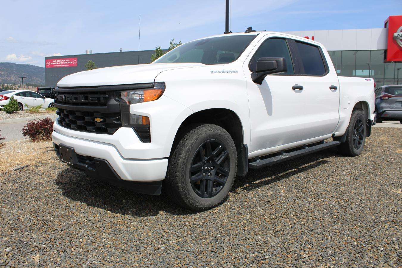 2024 Chevrolet Silverado 1500 Custom 4WD, One Owner, Clean Carfax, Lane Assist,