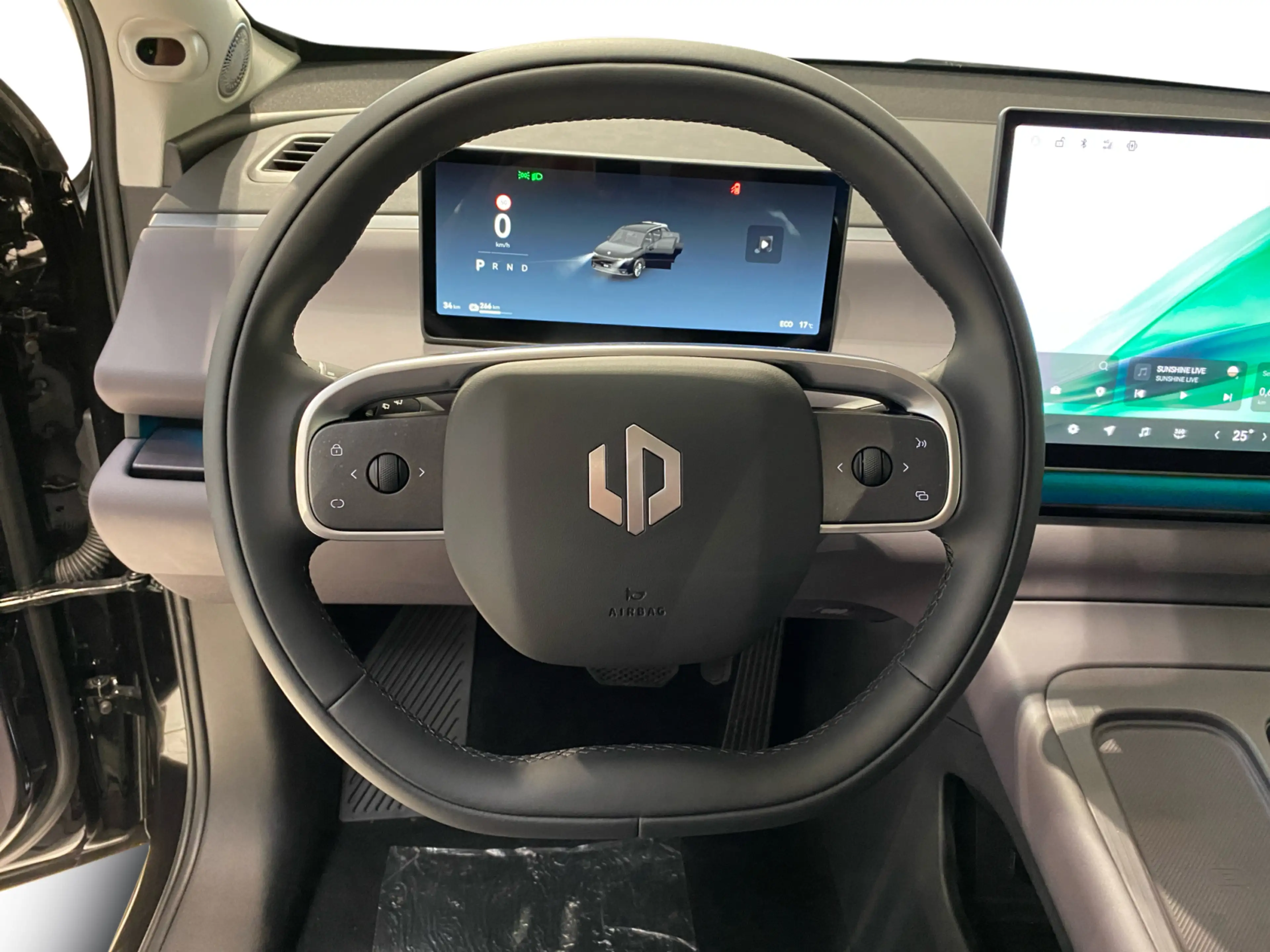 Leapmotor C10 REEV Design NEUWAGEN SOFORT VERFÜGBAR — photo 14