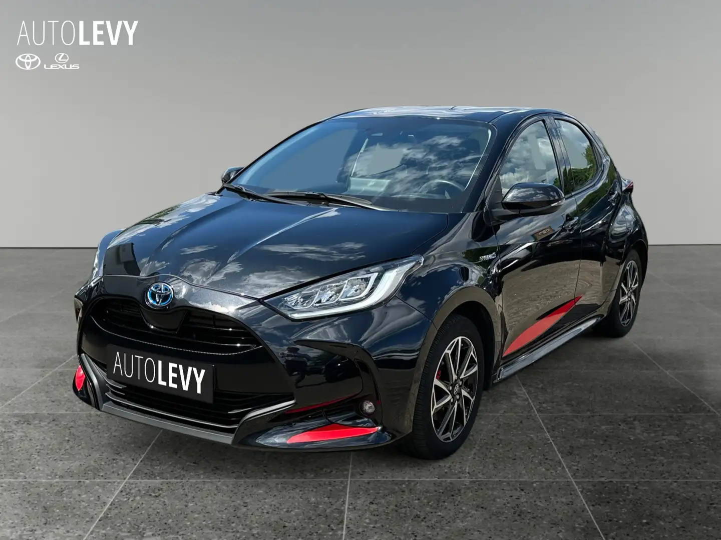 Toyota Yaris 1.5 Hybrid Team D *KAMERA*TEMPO*KLIMA* Black - 2