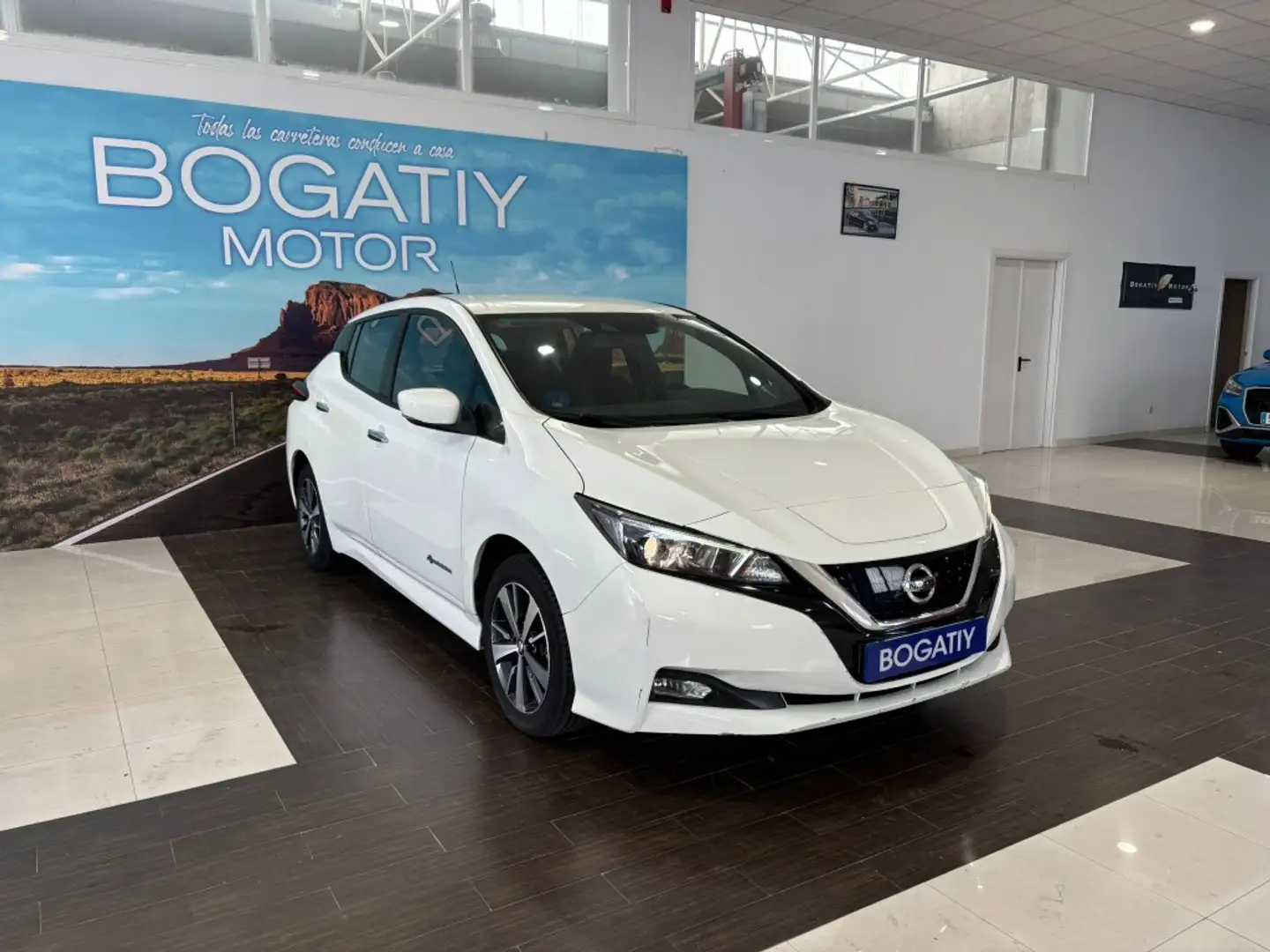 Nissan Leaf 40 kWh Acenta Blanc - 2