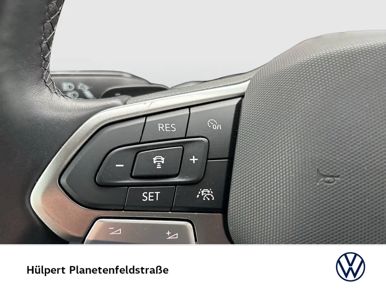 Volkswagen T7 Multivan 2.0 STYLE PANO STANDHZ. KAMERA ALU19 13