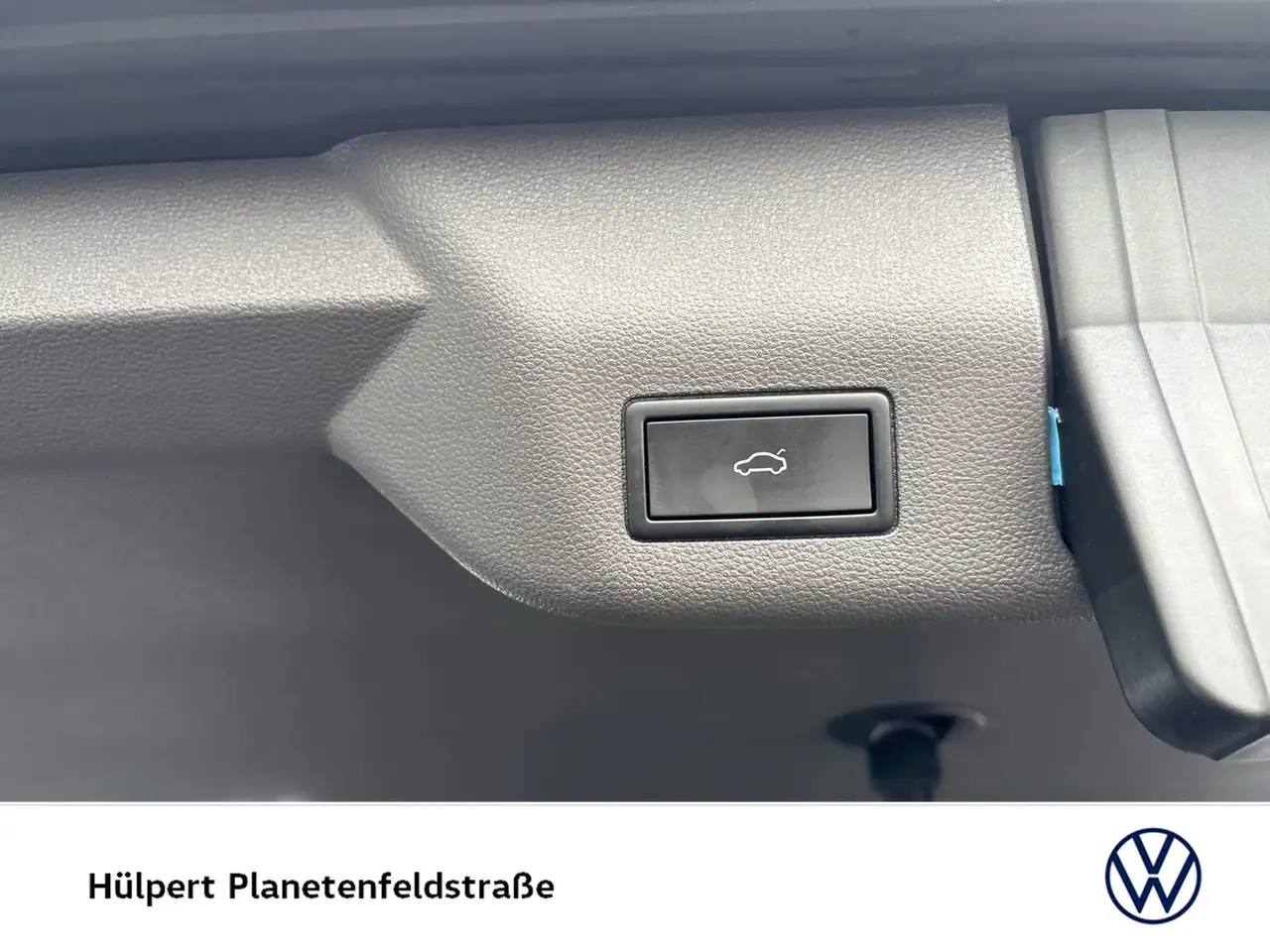 Volkswagen T7 Multivan 2.0 STYLE PANO STANDHZ. KAMERA ALU19 17