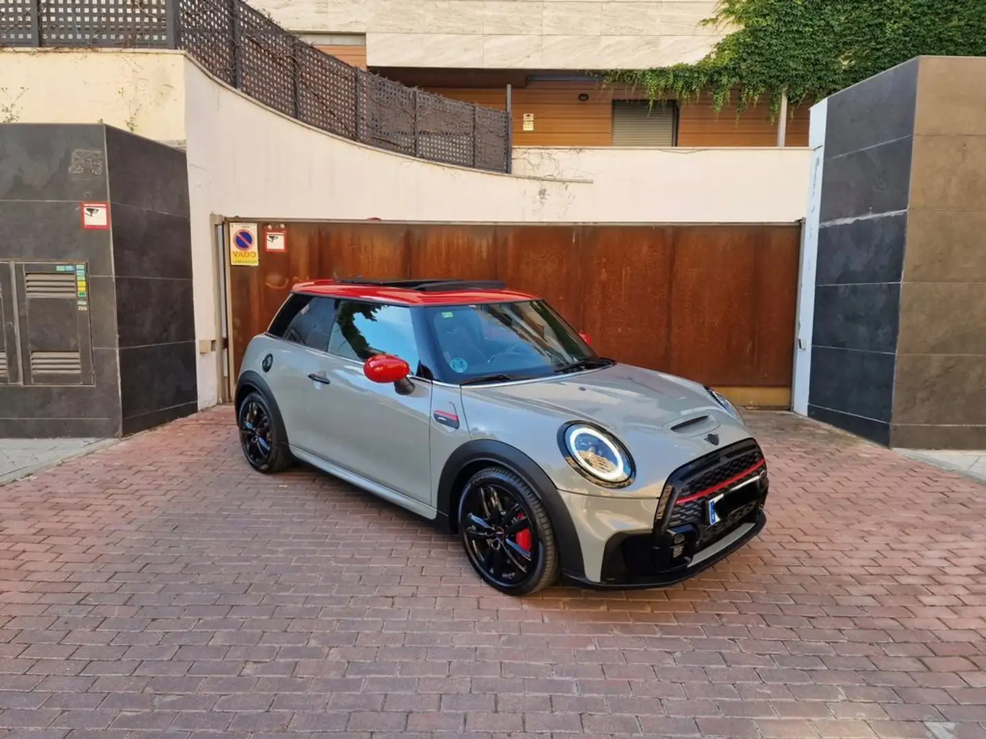 MINI John Cooper Works - 1